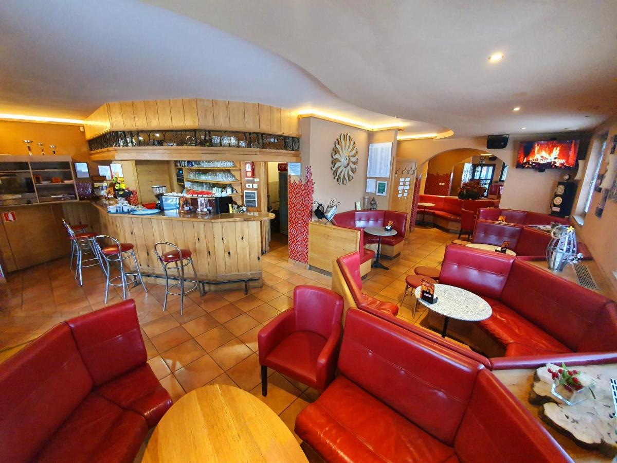 Hostel Novak Novo Mesto Ngoại thất bức ảnh